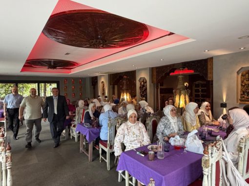La Fondation rend hommage aux enseignantes de l’École arabe lors d’un déjeuner.