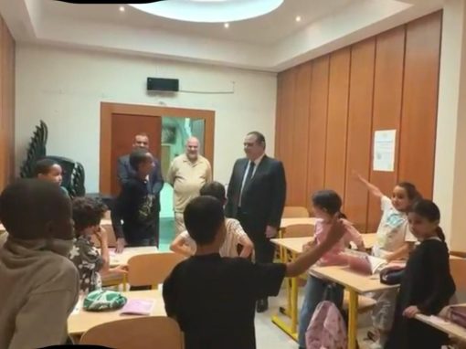 Son Excellence l’Ambassadeur Dr Maan Al-Hafiz partage la joie de la rentrée avec les élèves de l’École Arabe de Genève
